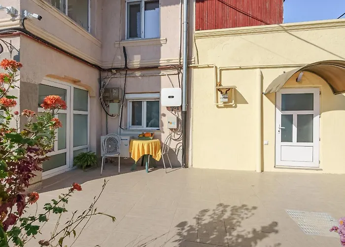 Stone Gate #3 ブカレスト